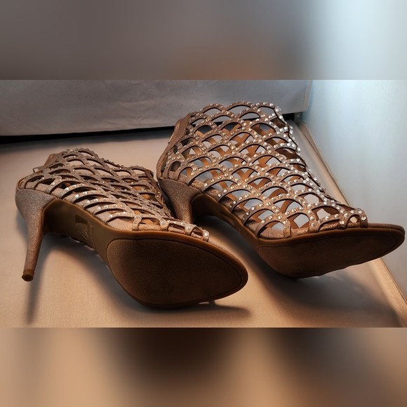 Nine West Rhinestone Evening Shoe Size 8.5M - Picture 8 of 8